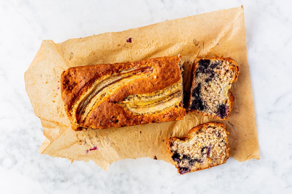 Bananenbrood met blauwe bessen